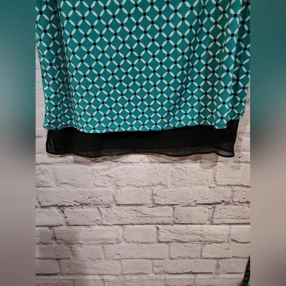 Worthington sleeveles teal and black blouse Size Medium - Picture 3 of 6